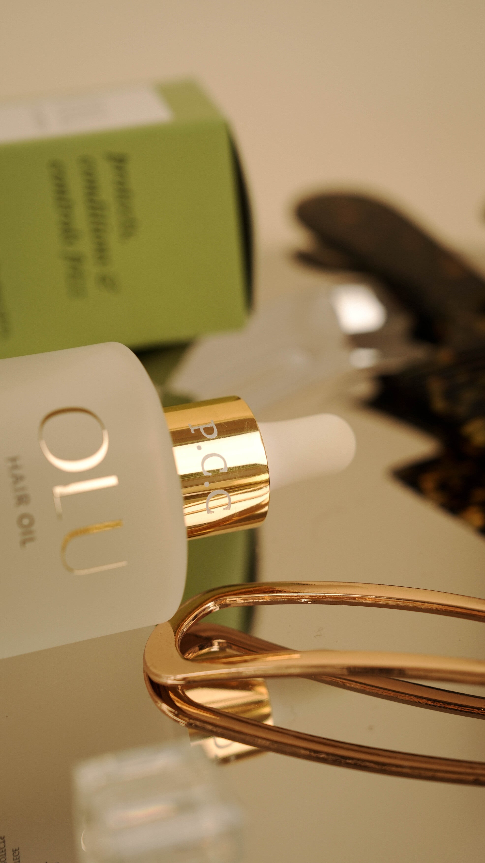 OLU Hair Oil